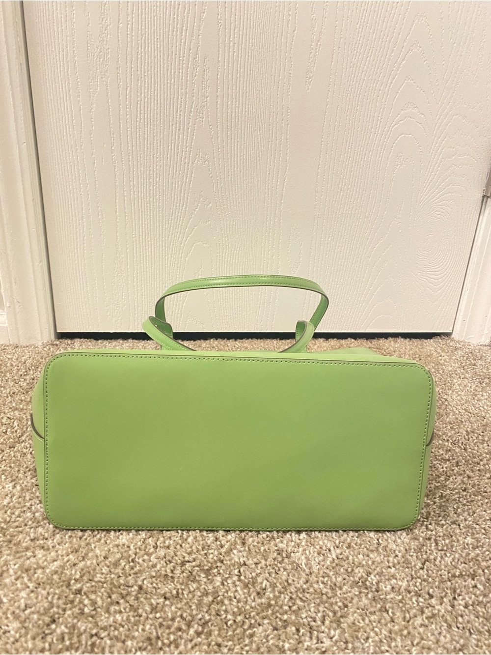 kate spade bright green tote with strawberry charm - Picture 4 of 7